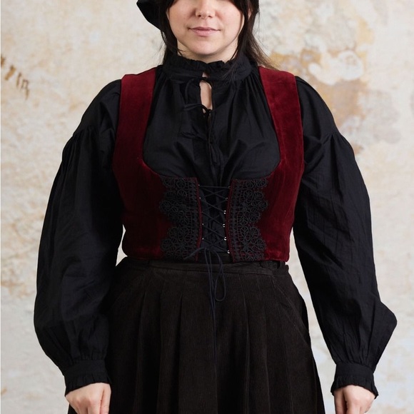❗️ISO❗️ Voriagh Daria Velvet Bustier Corset Burgundy Size Medium - Picture 2 of 3